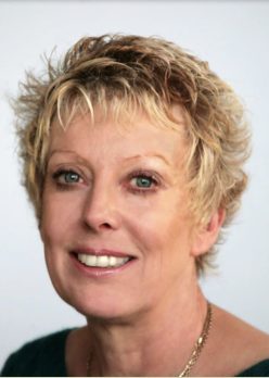 Sandie Baker, Portrait